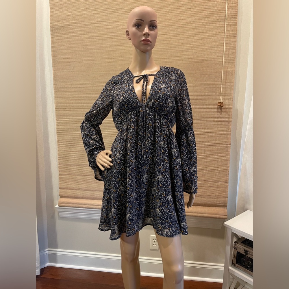 Mini dress by LUCCA. Size S